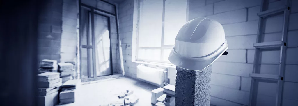 Eine leere Baustelle aufgrund von Fachkräftemangel.